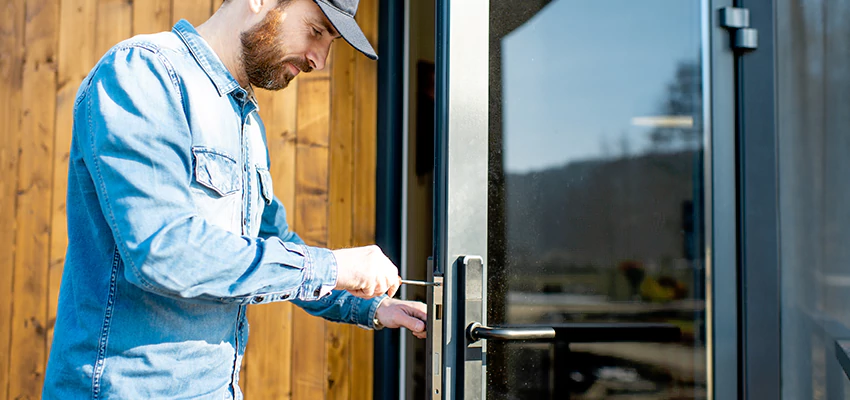 Frameless Glass Storefront Door Locks Replacement in University of California Davis, CA