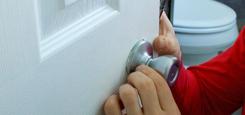 Vintage Door Knob Replacement in University of California Davis, CA
